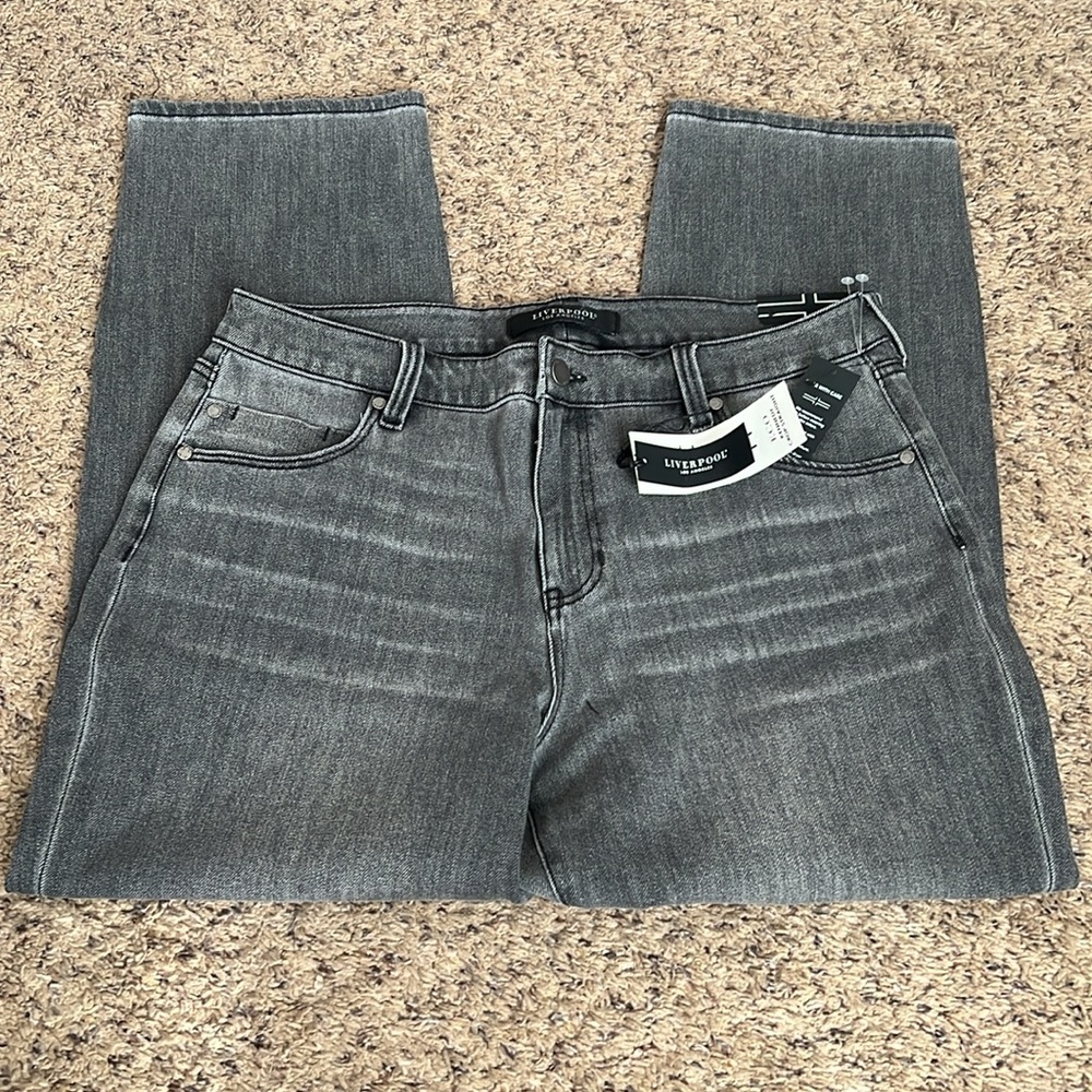Liverpool Kennedy Crop Straight Jean - Picture 5 of 5